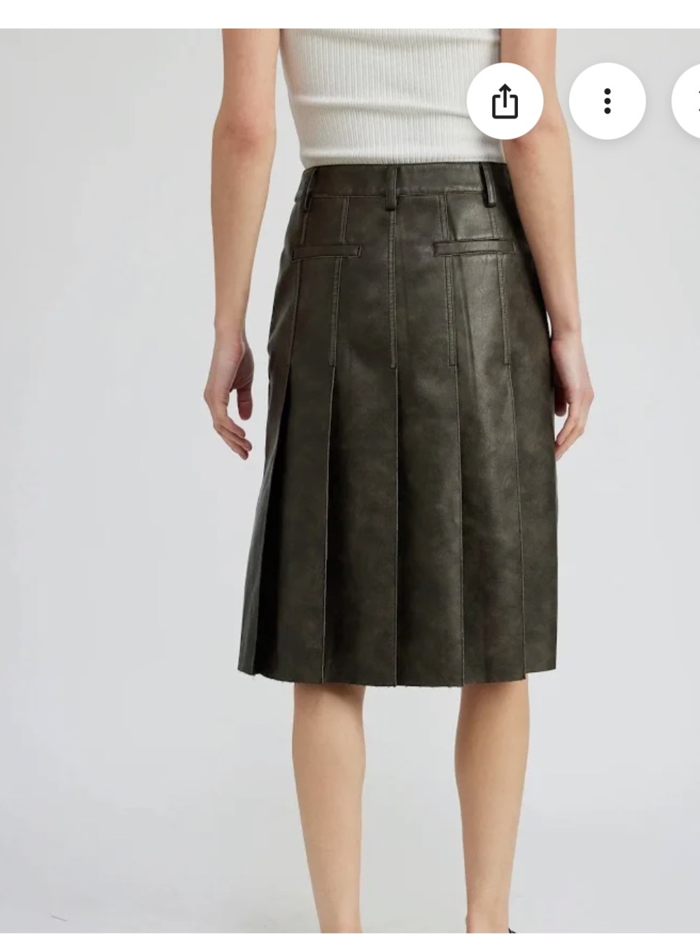 En Saison Faux leather pleated skirt - Picture 8 of 8